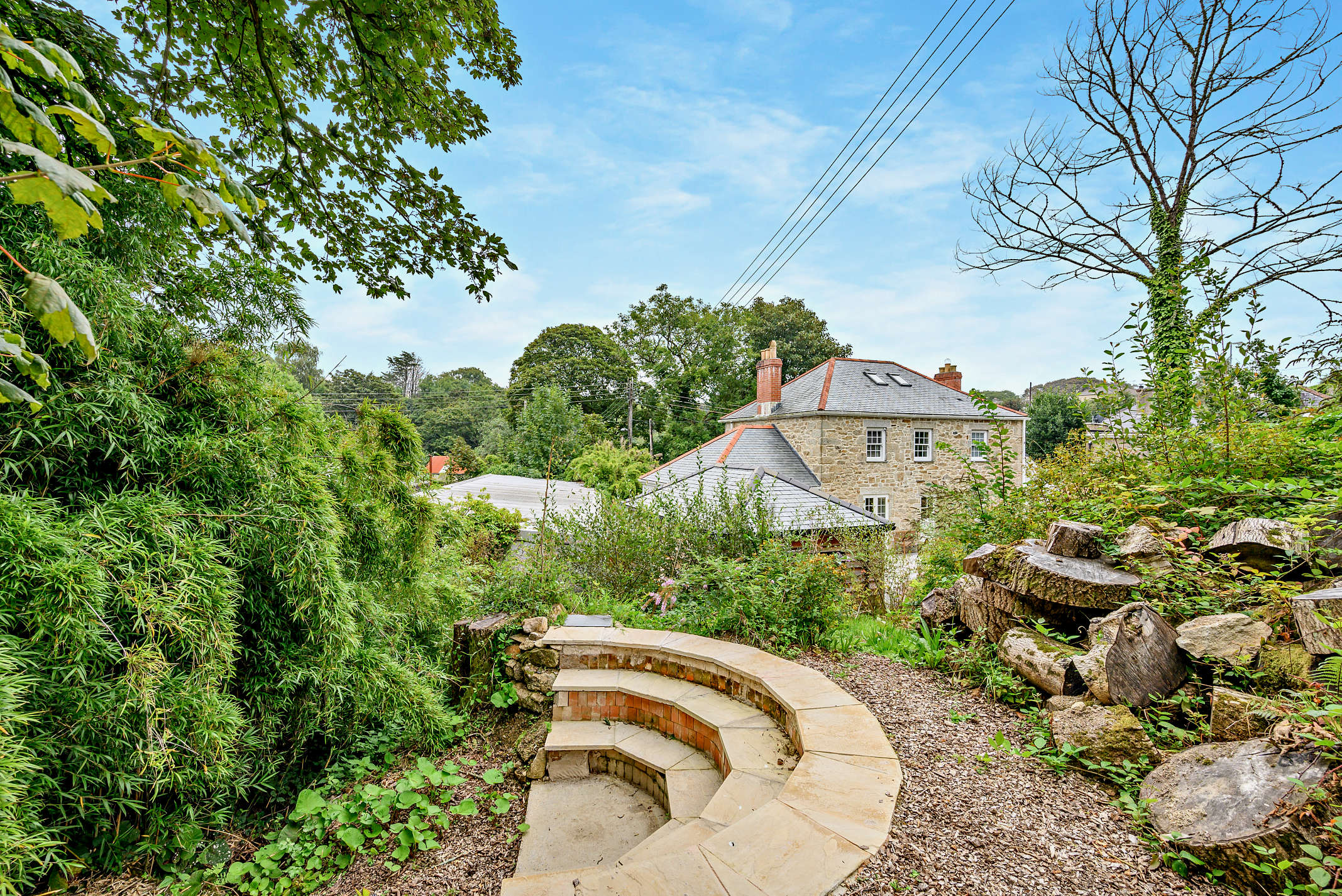 Dog-friendly cottage garden, Falmouth Cornwall