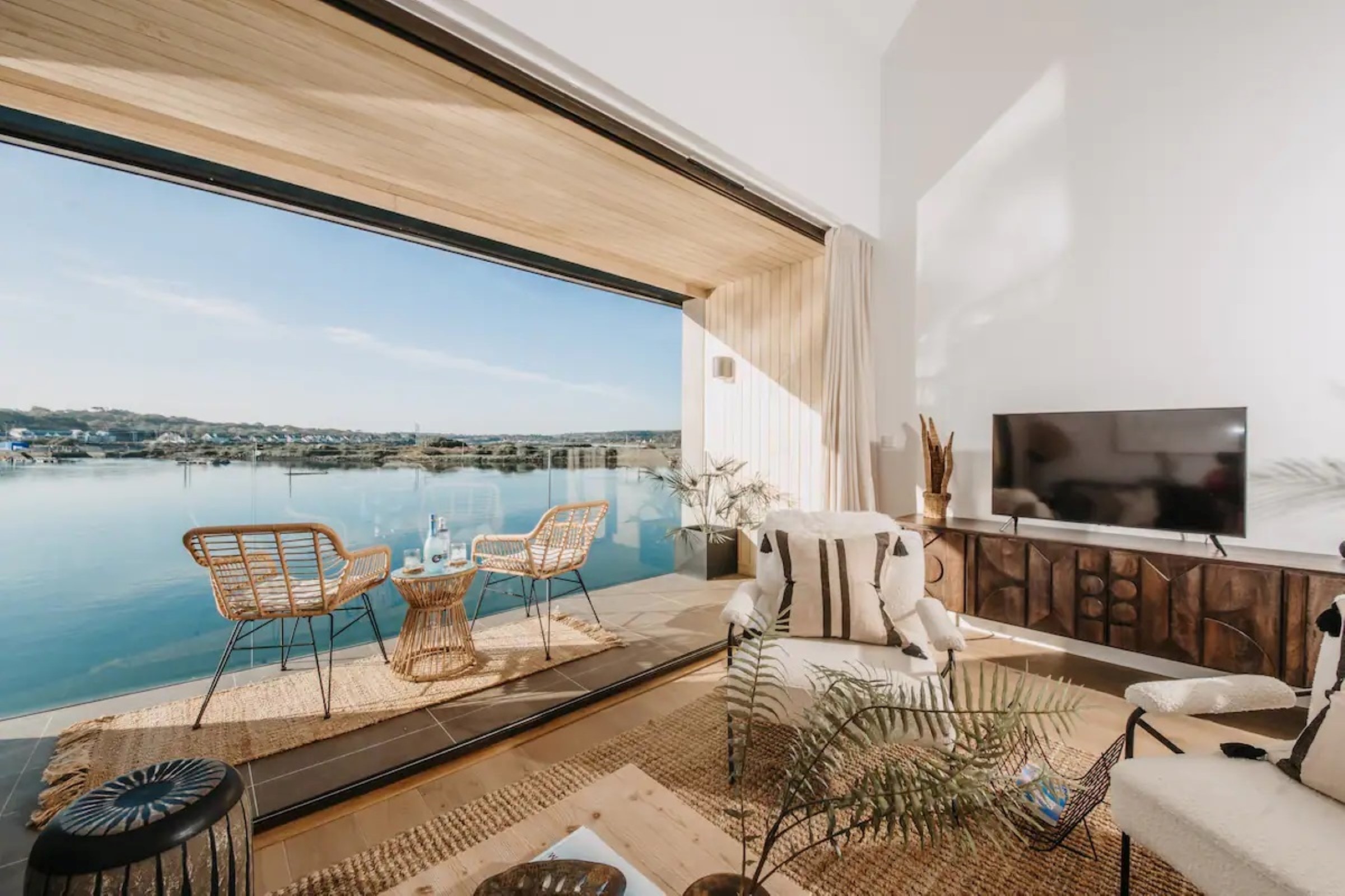 The balcony with harbour views at The Hayle Cottage, Hayle Cornwall