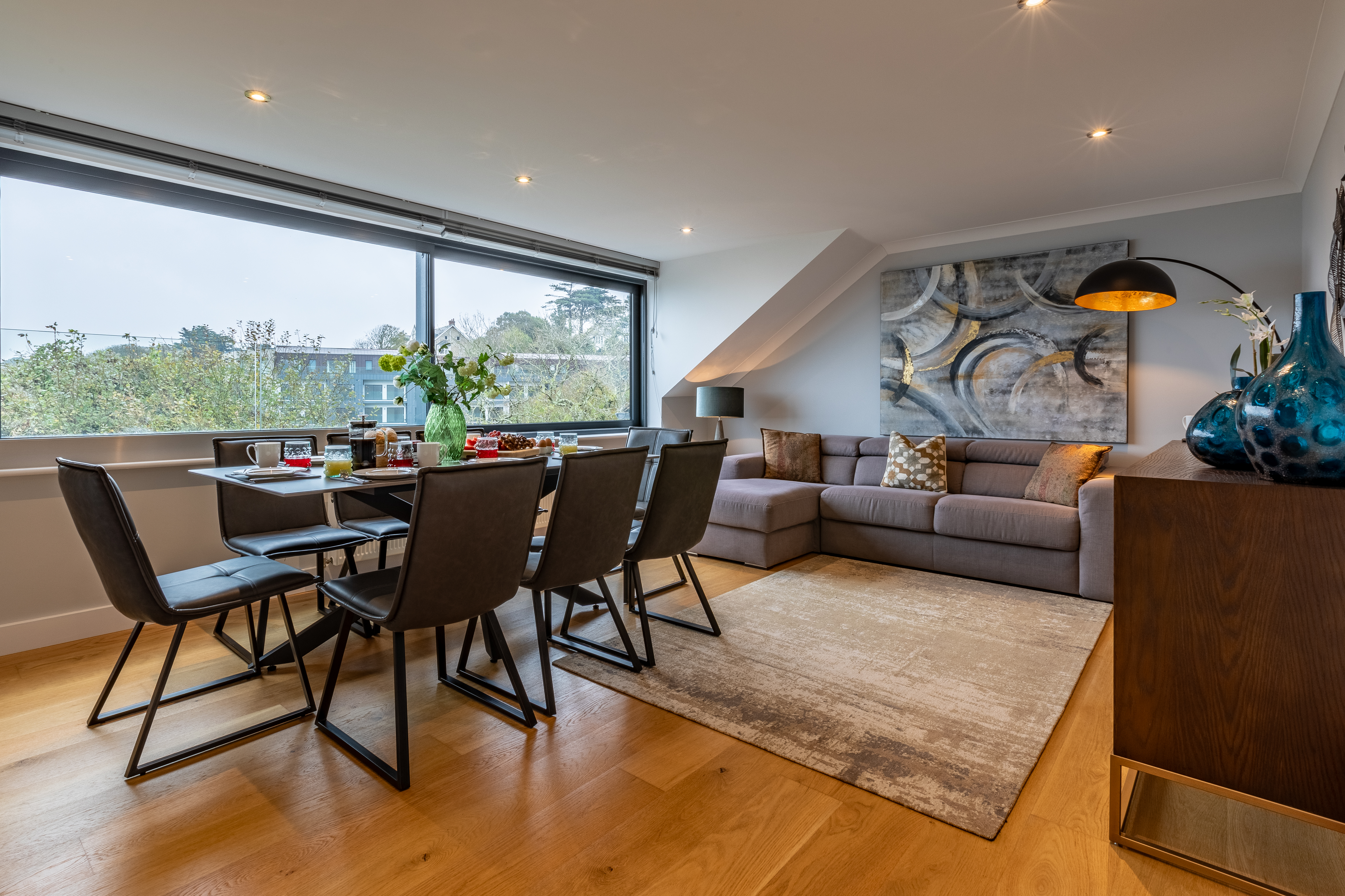 The lounge with quintessentially coastal hues at The Carbis Bay Garden House