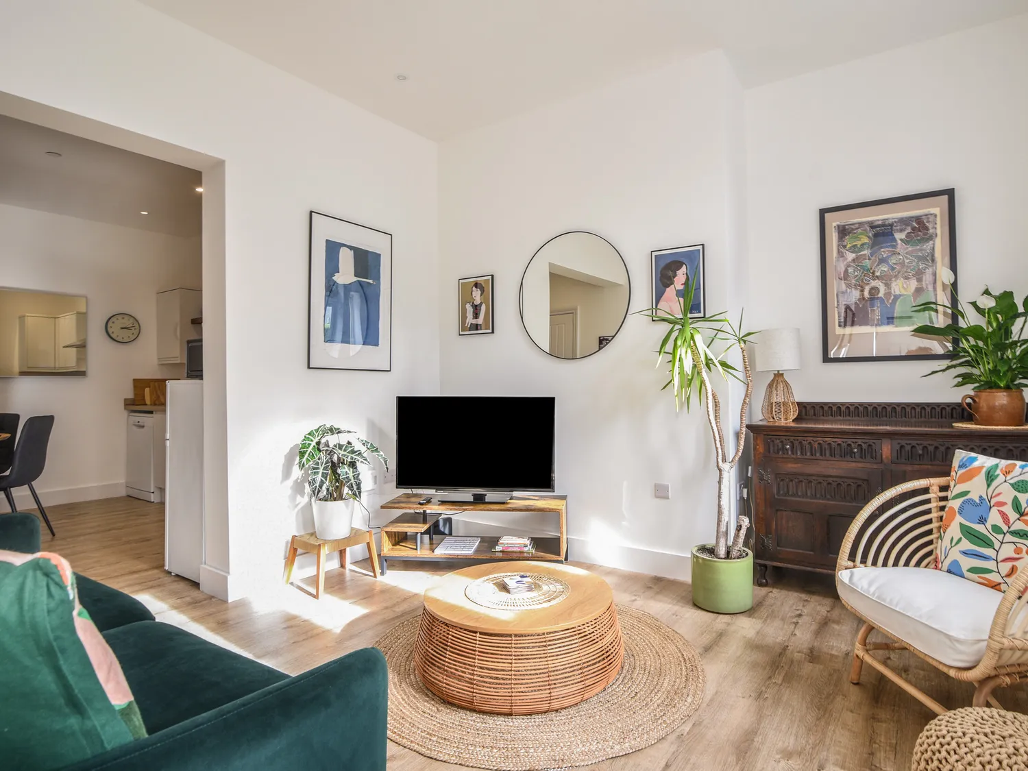 The Lyme Regis Apartment — seaward lounge lyme regis