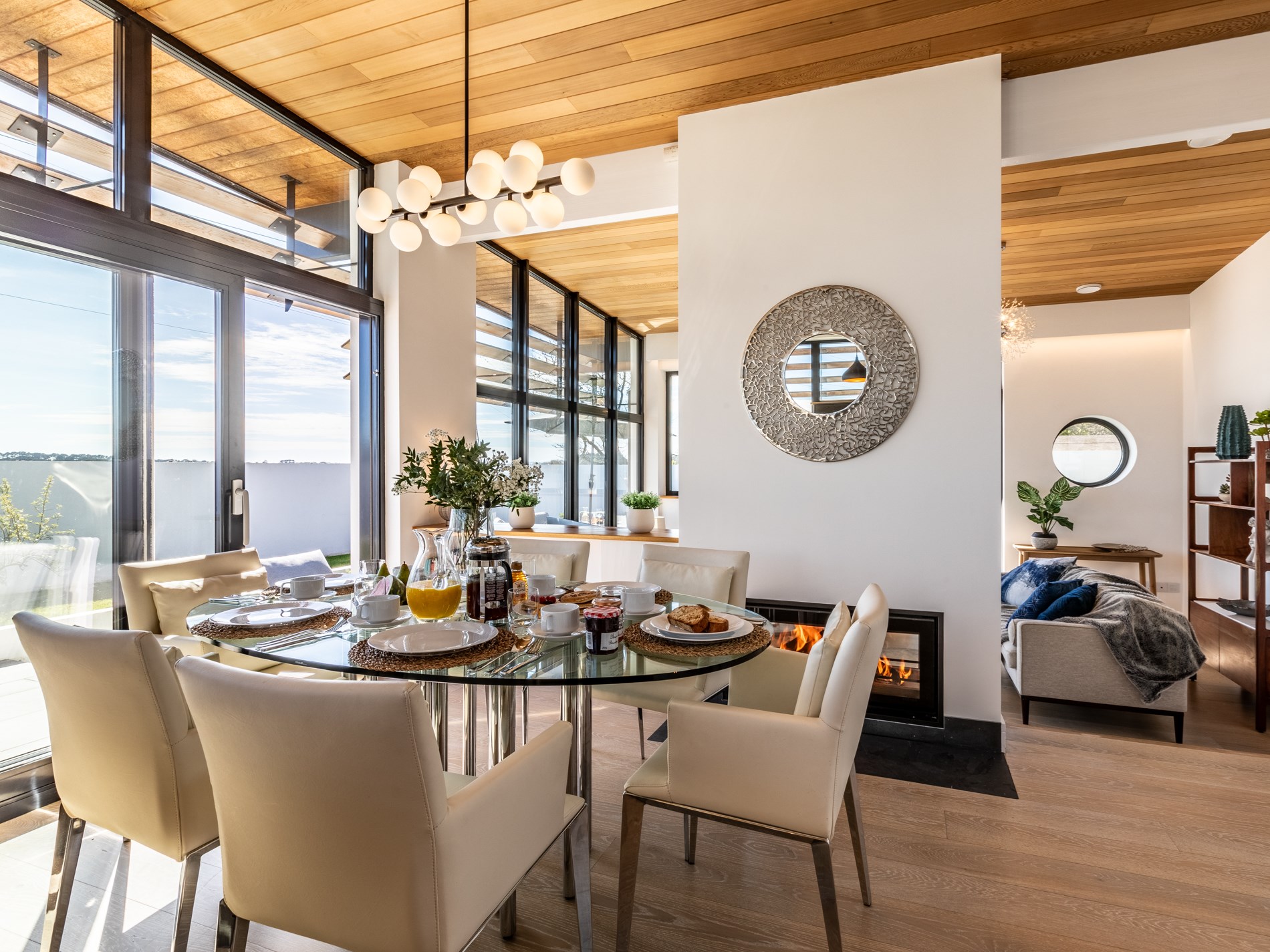 The dining area at The Tehidy House, Portreath Cornwall