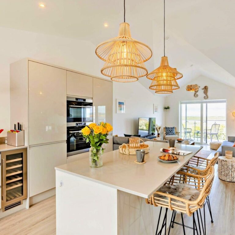 Dog Friendly Holiday Cottage Devon, Sunset Bay